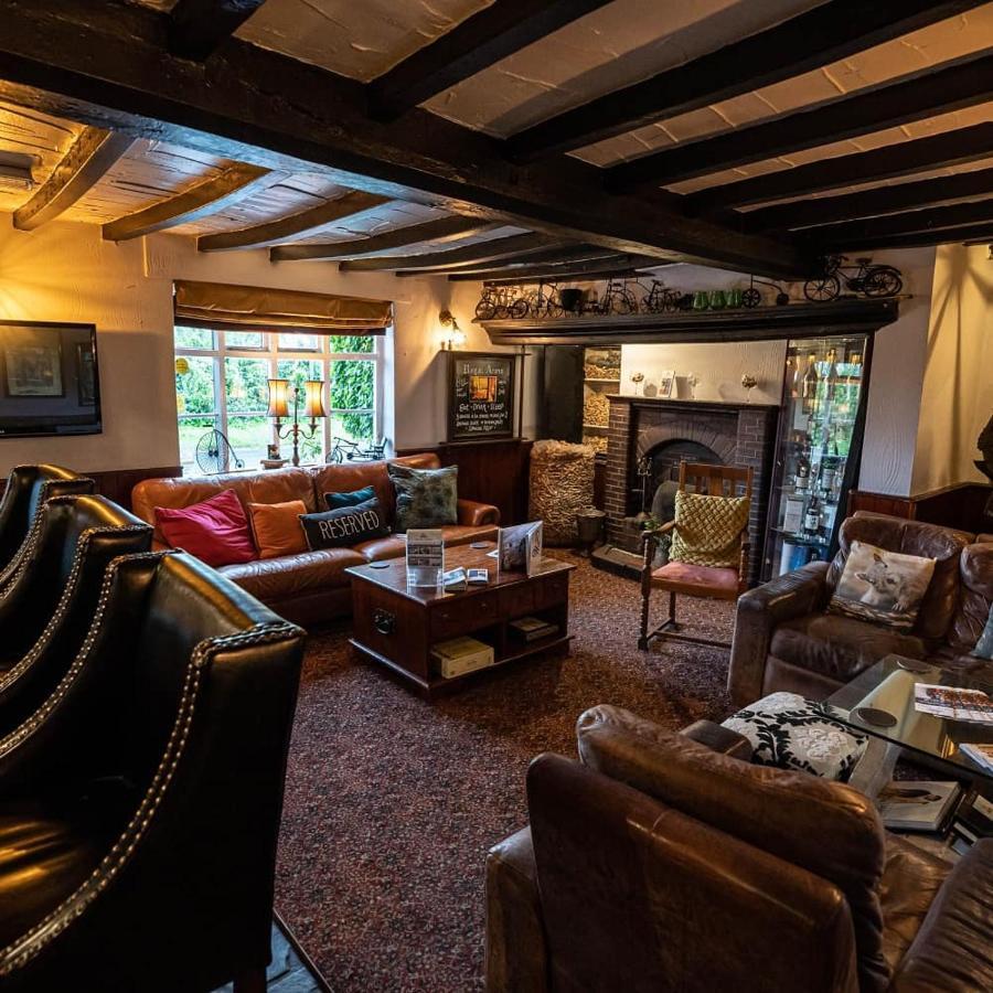 The Royal Arms Отель 4*