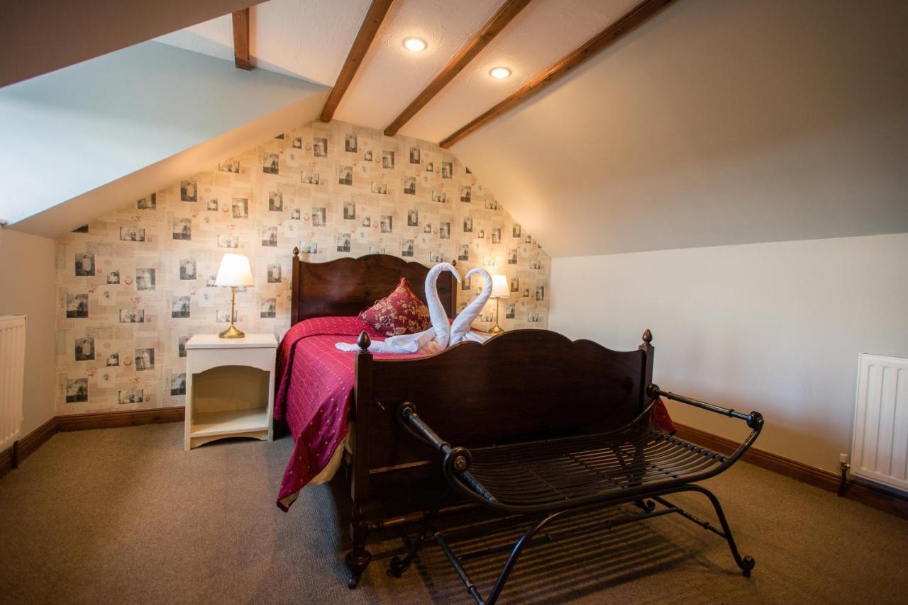 The Royal Arms Отель 4*